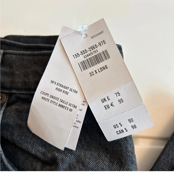 NWT Abercrombie & Fitch Curve Love 90's Straight Ultra High Rise Jean 32 X-Long - Picture 2 of 6